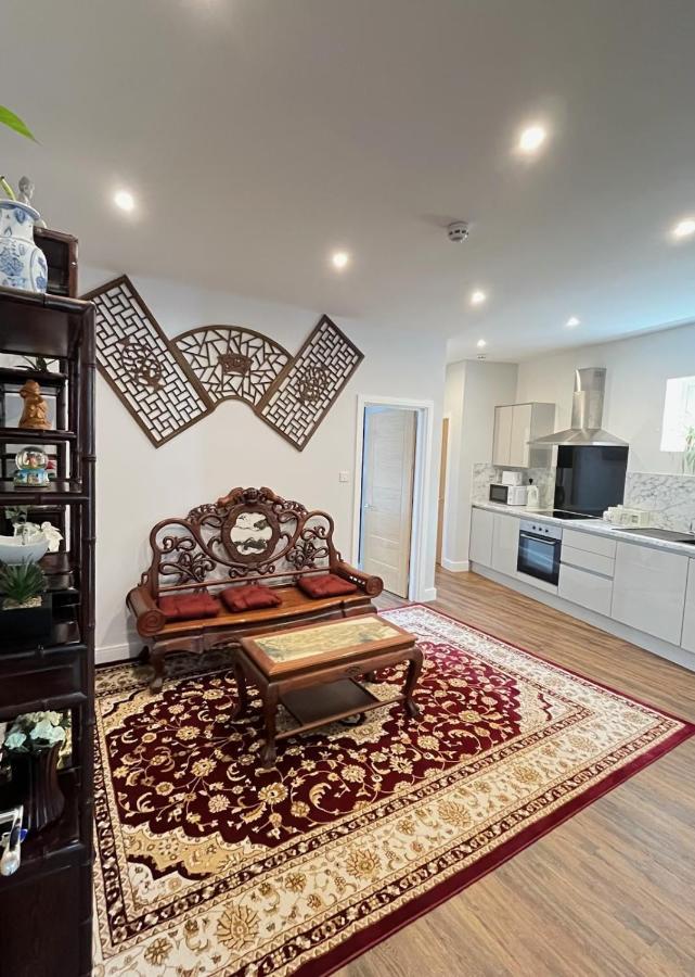 Moseley Village Apartments Бирмингем Экстерьер фото