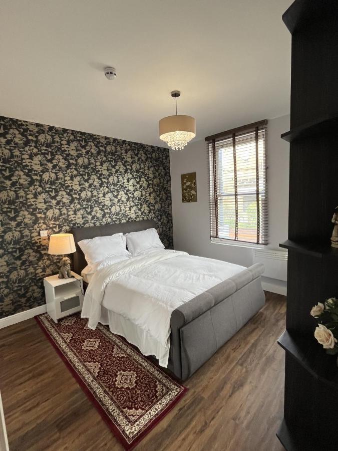 Moseley Village Apartments Бирмингем Экстерьер фото