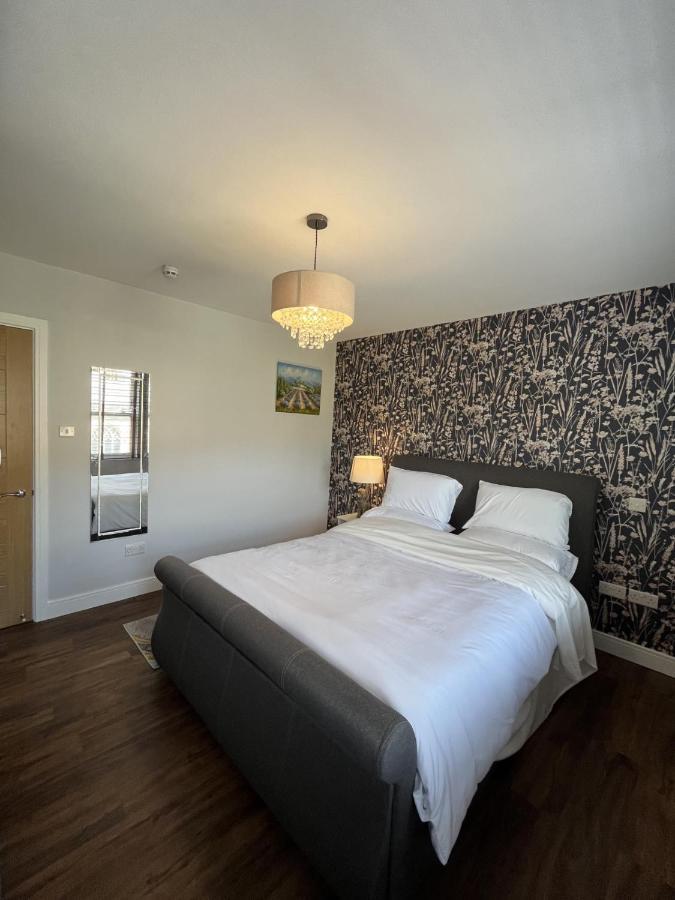 Moseley Village Apartments Бирмингем Экстерьер фото
